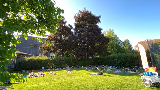 Yoga Am Abend (2) Yoga Am Abend (2)