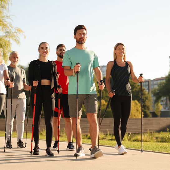 Nordic Walking Adobestock 660193706 Nordic Walking Adobestock 660193706