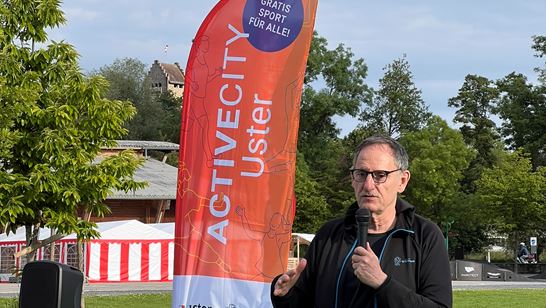 Foto Eröffnungsanlass Mario Fehr Foto Eröffnungsanlass Mario Fehr