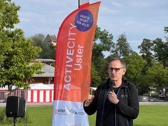 Foto Eröffnungsanlass Mario Fehr Foto Eröffnungsanlass Mario Fehr