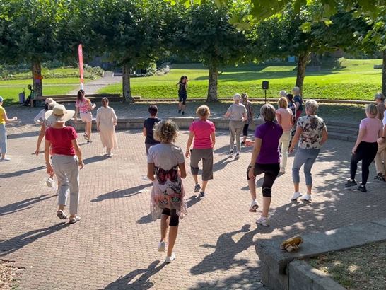 Everdance (19) Everdance (19)